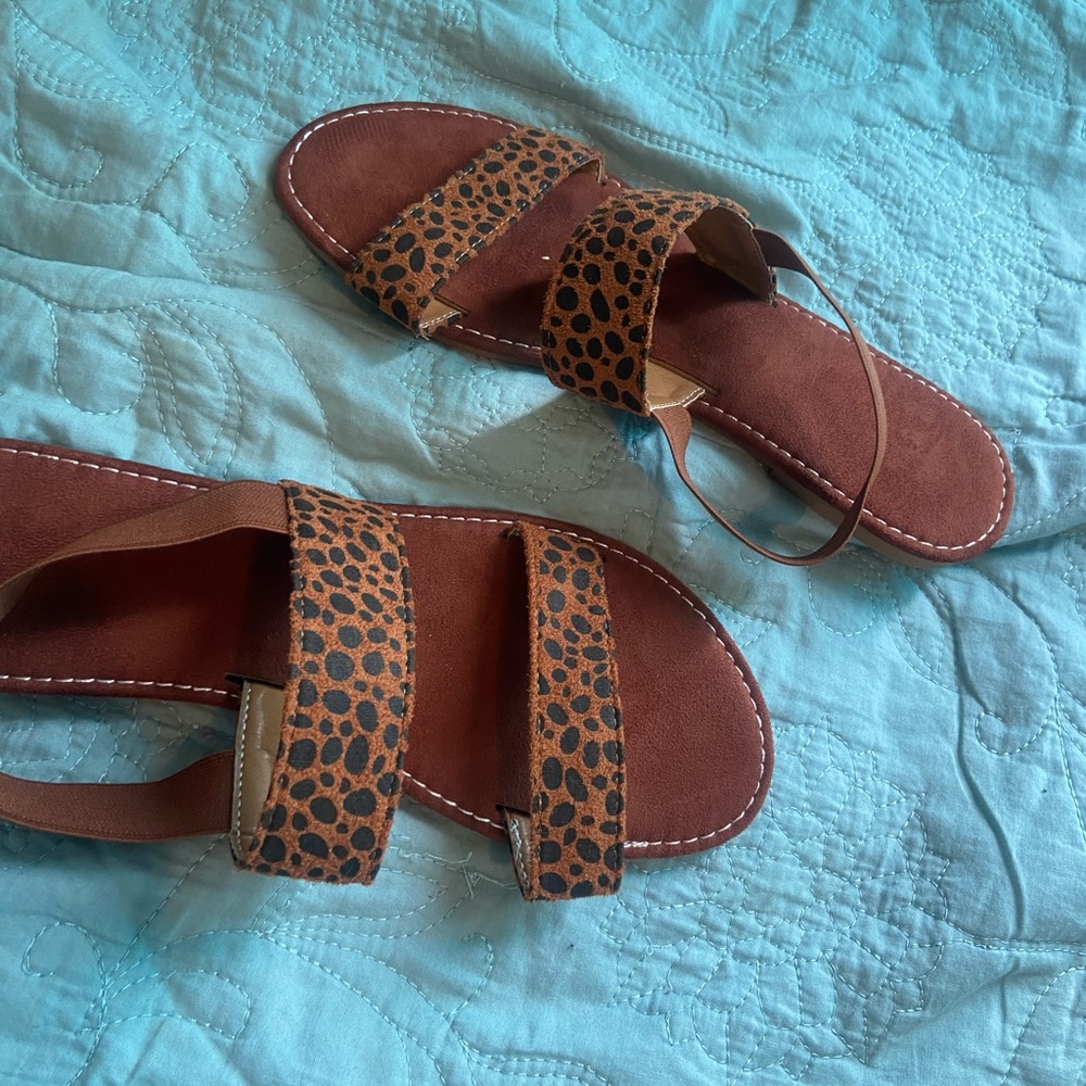 Sandals - Picture 2 of 2